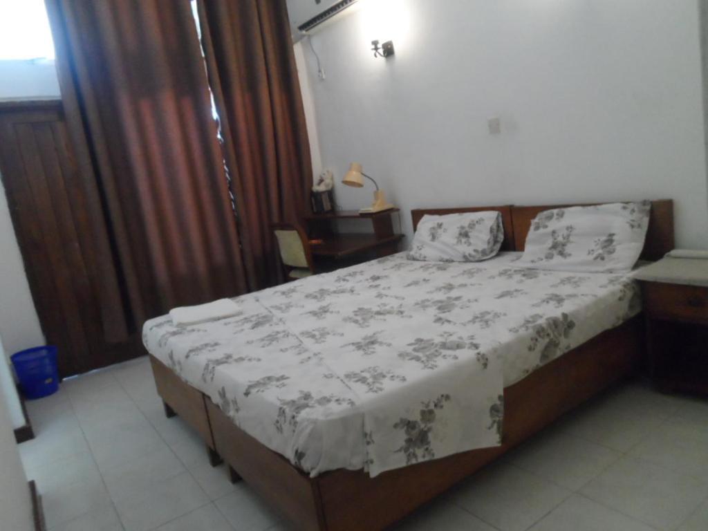 Sokoine Aparthotel - Life House Building Dar es Salaam Esterno foto