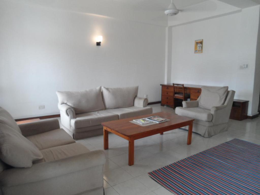Sokoine Aparthotel - Life House Building Dar es Salaam Esterno foto